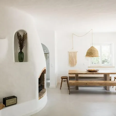 The Carobs Villa
