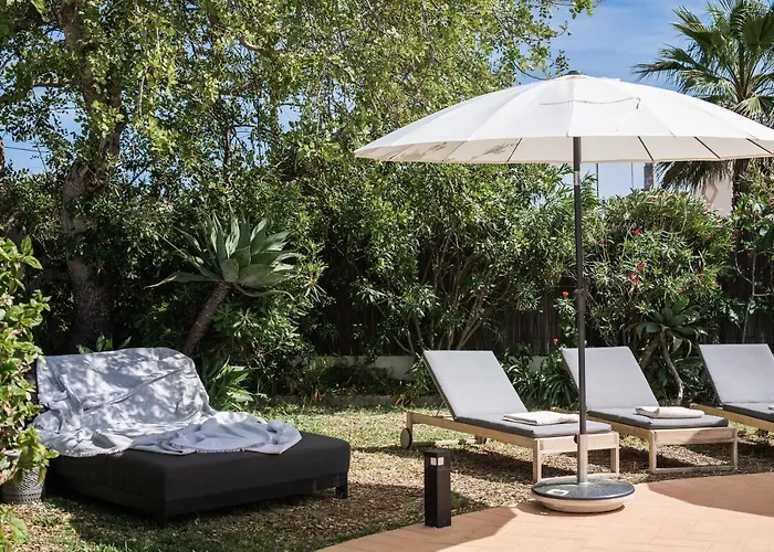 The Carobs * Carvoeiro (Lagoa)