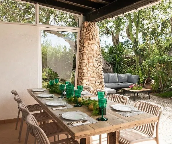 The Carobs * Carvoeiro (Lagoa)