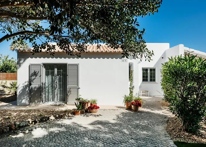 The Carobs * Carvoeiro (Lagoa)